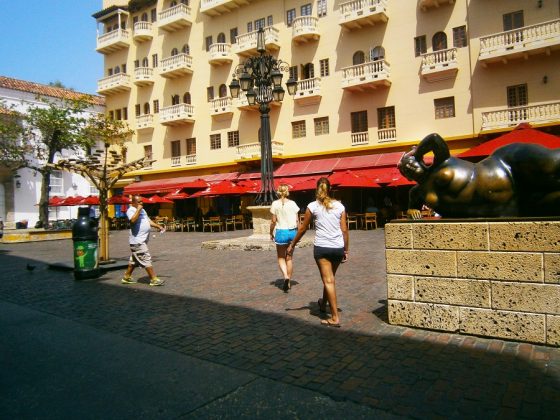 Plaza-Santo-Domingo-Cartagena