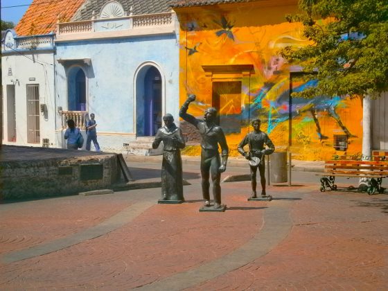 Plaza-de-la-Trinidad-Cartagena-de-indias