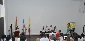 Diplomados las mujeres toman la palabra