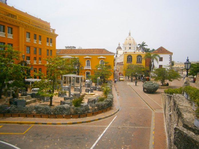 Plaza-de-Santa-Teresa-Cartagena-de-indias