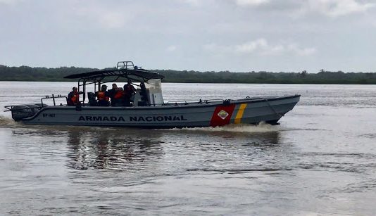 Armada Nacional busca buzo desaparecido en el río magdalena