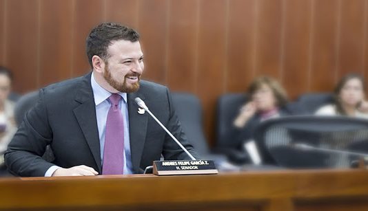 Senador Andrés García Zuccardi Lamento suspensión de alcalde Manolo