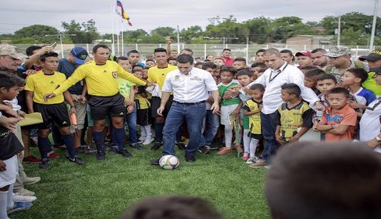 Gobernación de Bolívar inaugura cancha 12 de Noviembre en Carmen de Bolívar