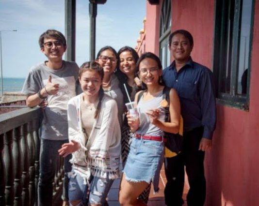 16 becarios asiáticos aprenden “español colombiano” en Cartagena