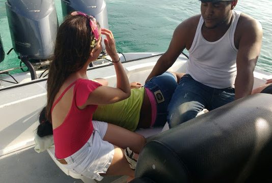 Armada evacua de emergencia a mujer con problemas de salud en las islas del rosario