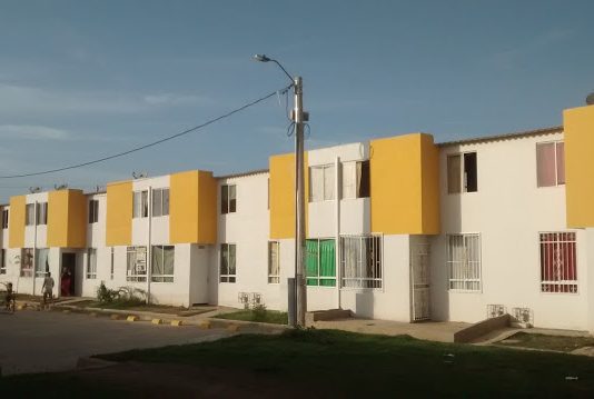 En Ciudad del Bicentenario dos personas son capturadas por agresión física a Policía e invasión en predios