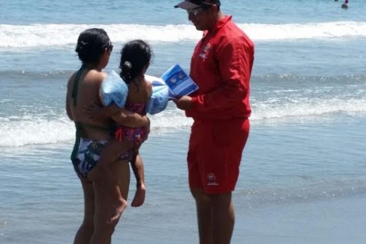 Cero ahogados y 38 rescates en playas durante temporada y puente festivo