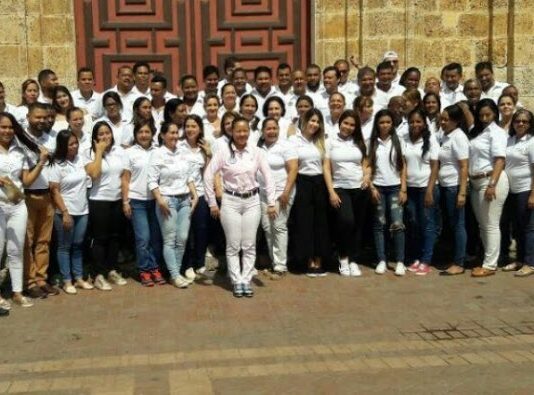 Escuela de Gobierno se une a la campaña “Da tú el primer paso”