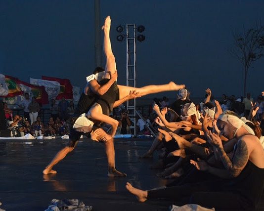 Escuela de danza contemporánea cartagenera hizo vibrar el Gran Malecón del Río de Barranquilla