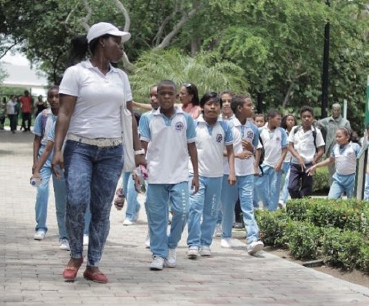 En Cartagena realizan ruta ecológica con niños de escuelas de la Localidad 2