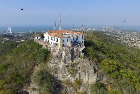 Autorizan acceso controlado de personas y vehículos livianos al cerro de La Popa