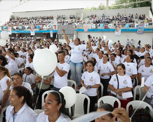 Más de 2.4 millones de hogares reciben cuarta entrega de incentivos de Más Familias en Acción