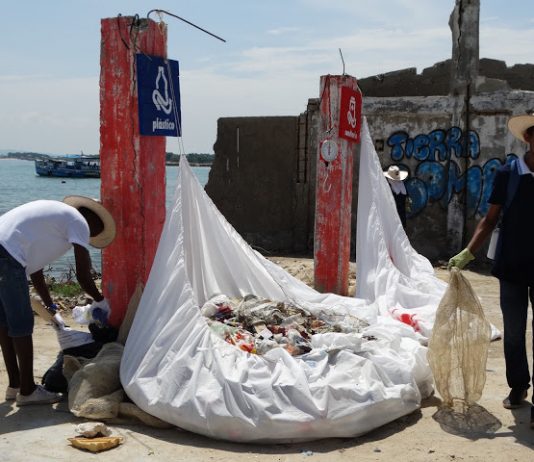 3 Toneladas de basura se recolecto en gran jornada educativa y de limpieza en Tierra Bomba