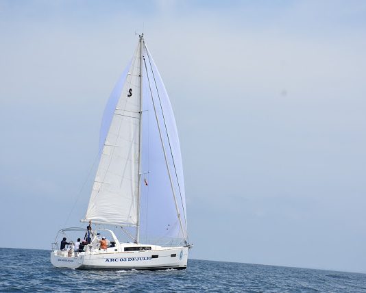 Armada Nacional realizo la Regata “12 de Octubre”