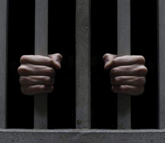 Condenan a 10 años de prisión a un hombre que habría abusado de su hijastra durante 6 años