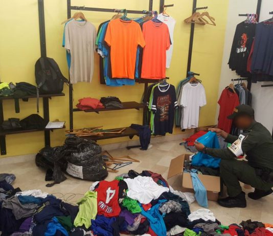 Establecimiento en centro de Cartagena comercializaba mercancía de contrabando