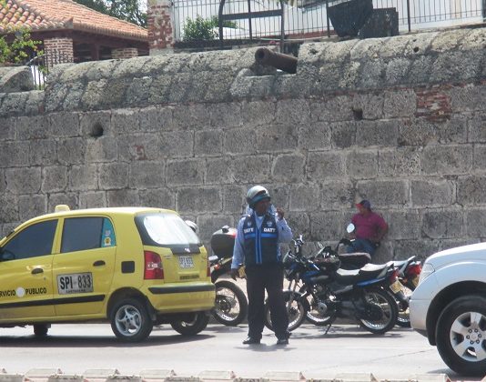 Aspirantes a Reinado de la Independencia se capacitan en educación vial