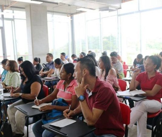 120 trabajadores del turismo avanzan hacia el bilingüismo en Cartagena