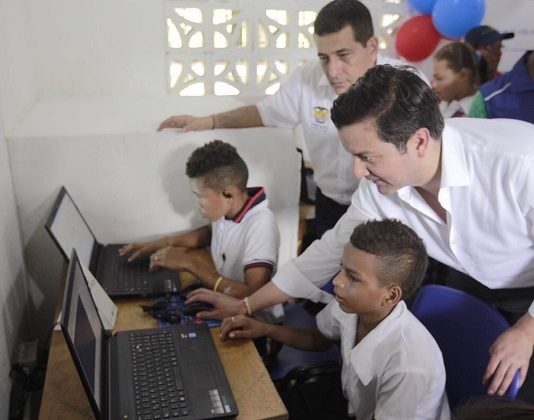 150 estudiantes de la Alta Montaña beneficiados con la estrategia Kioscos Vive Digital