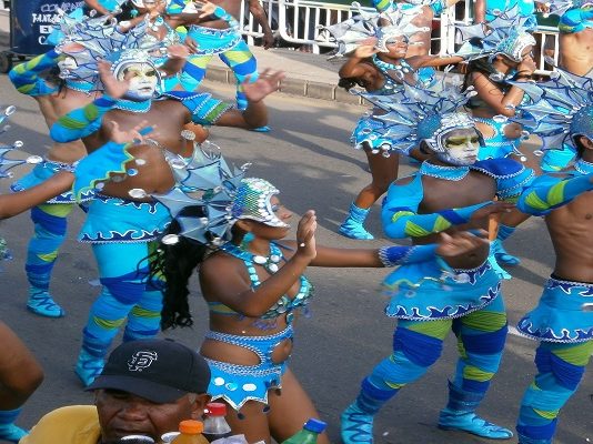 15 comparsas y 5 carrozas de la gobernación de Bolívar estarán presentes en bando de la independencia