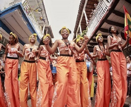 Alegría y folclor en el cabildo de la Escuela Normal Superior de Cartagena