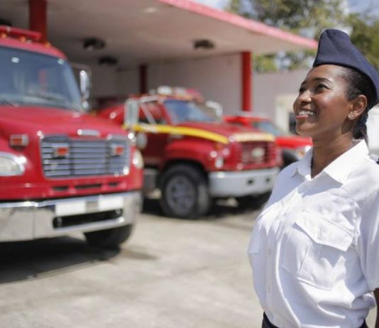 Cartagena tiene su primera mujer Bombero