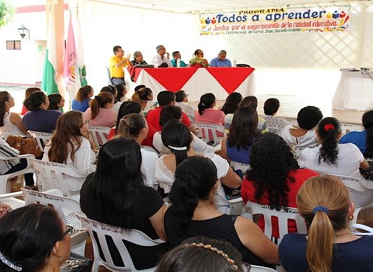 San Jacinto recibe propuesta de nuevo Diseño Curricular del Programa ‘Todos a Aprender’ en Bolívar