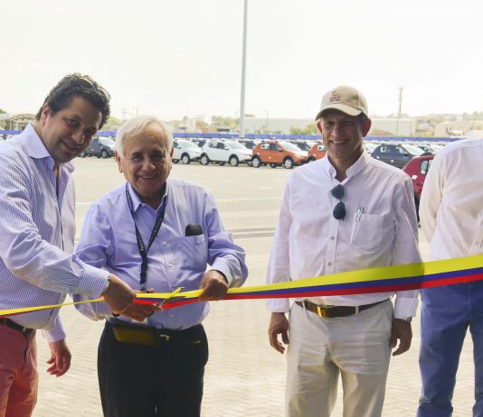 Inaugurado patio Renault en Contecar