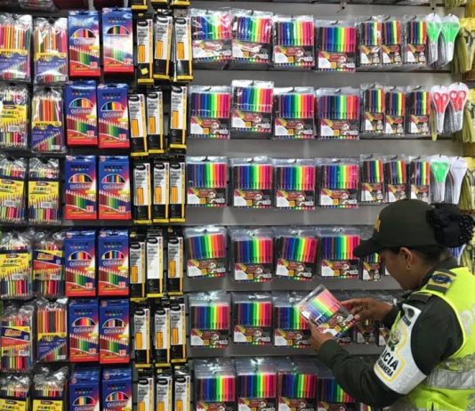 Incautan 6.480 útiles escolares de contrabando en Cartagena