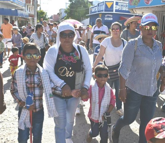 Gran Cabalgata de Caballitos de Palo en Magangue, Bolívar