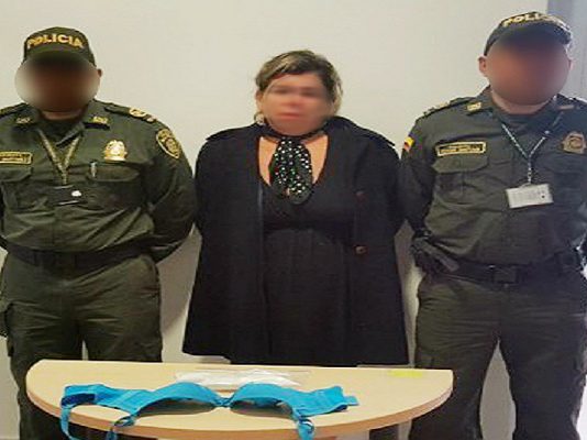 Capturan en aeropuerto de Cartagena a mujer con droga escondida en sus senos