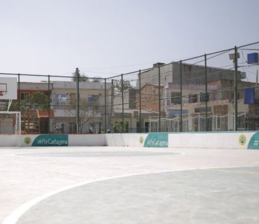 Distrito entrego tres canchas múltiples y un parque infantil en Cartagena