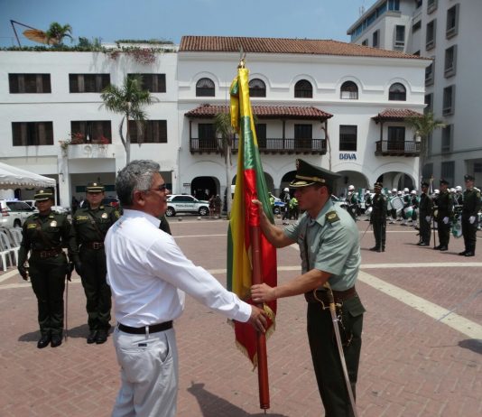 El coronel Mauricio Baez Gomez asume como comandante del departamento de policía de bolívar