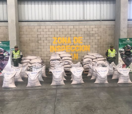 Incautan cinco toneladas de azúcar de contrabando provenientes de Brasil para Cartagena