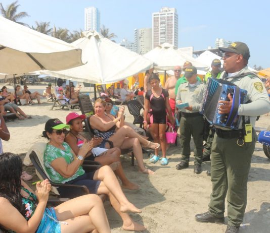 José Daniel Martínez Jiménez el patrullero de la policía de Cartagena que aspira a ser Rey Vallenato