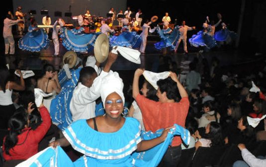 El 30 de abril cierra el plazo para participar en el Mercado de Industrias Culturales del Sur, Micsur