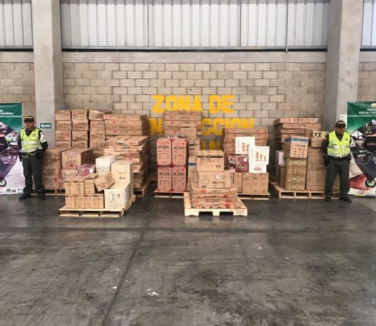 Aprehenden mercancia de contrabando a la salida de un Muelle en Cartagena