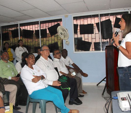 Ministra de Educación visitó la institución educativa Caracolí, en la Alta Montaña de el Carmen de Bolívar