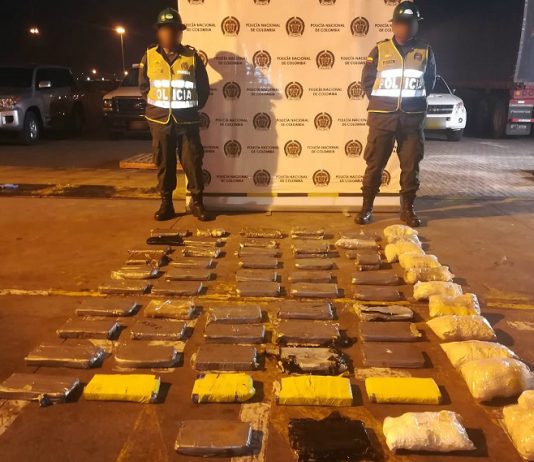 Incautan 69 Kilos de Coca en Cartagena que tenían como destino Europa Coca-Incautada-Muelle-de-Cartagena