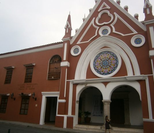 Abren en Cartagena convocatoria para otorgar becas de la Unibac Unibac-Cartagena-Becas