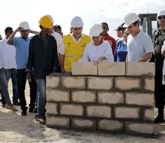 Ponen primera piedra de la Estación de Policía de El Pozón Primera-Piedra-Estación-Policía-el-pozon-cartagena