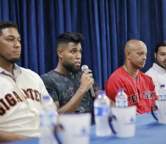 Ex beisbolistas de grandes ligas desarrollan en Cartagena las Clínicas del Béisbol Clinicas-del-beisbol-cartagena