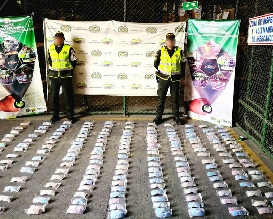 Mas de 1.000 unidades de mercancía de contrabando incautadas en operativos en Bazurto Contrabando en Bazurto