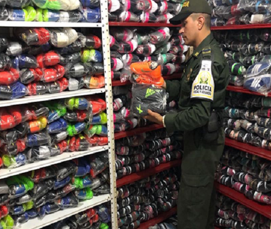 Allanan dos locales en Turbaco donde vendían zapatos de contrabando inmuebles-allanados-turbaco-bolivar