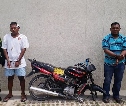 Dos ladrones se salvaron de ser linchados tras cometer hurto en Cartagena Alias deyker y alias sebas- Capturados por hurto