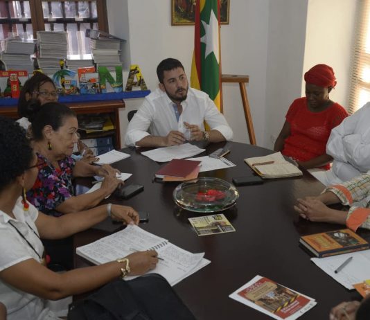 Desfile de Independencia pasa al 8 de Noviembre Ivan Sanes, desfile de independencia al 8 de noviembre