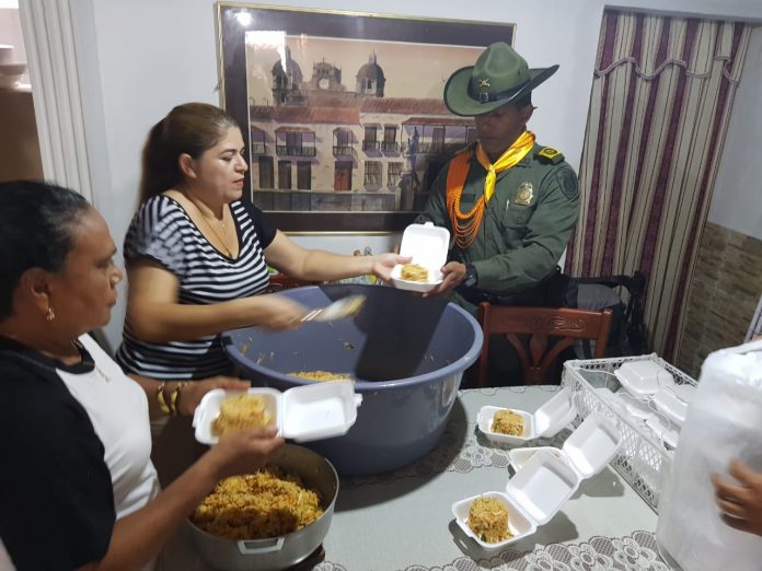 Almuerzos a ciudadanos venezolanos