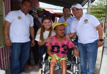 Carlos ya tiene silla de ruedas para ir al estadio y ver jugar al Real Cartagena Carlos obtuvo del distrito una silla de ruedas que mejorara su calidad de Vidad