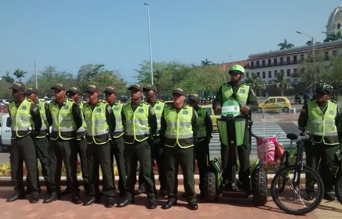 Entrega de vehiculos a policia en Cartagena