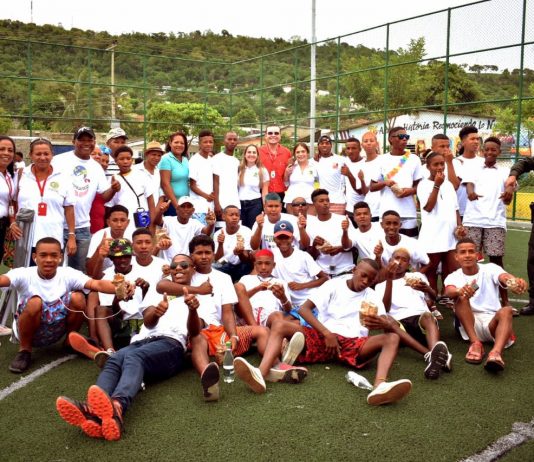 Con firma de paz terminan fronteras imaginarias en el barrio La María Firma paz pandillas barrio la maria